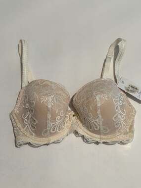 Le Mystère Sophia Lace T-Shirt Bra, Size 32DD/E